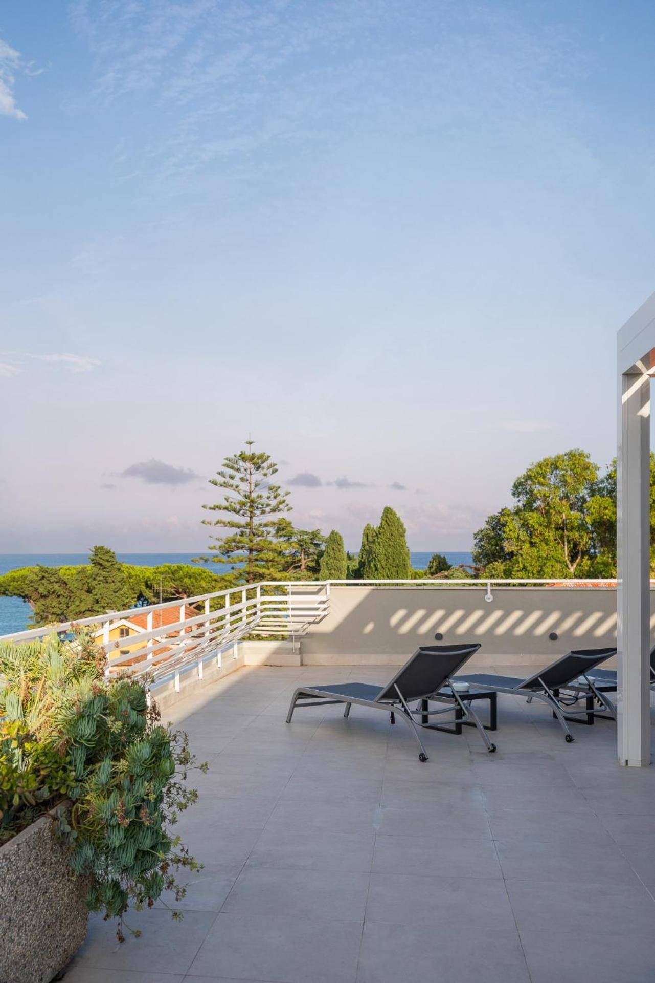 Corallo Wellness Hotel Diano Marina Exterior photo
