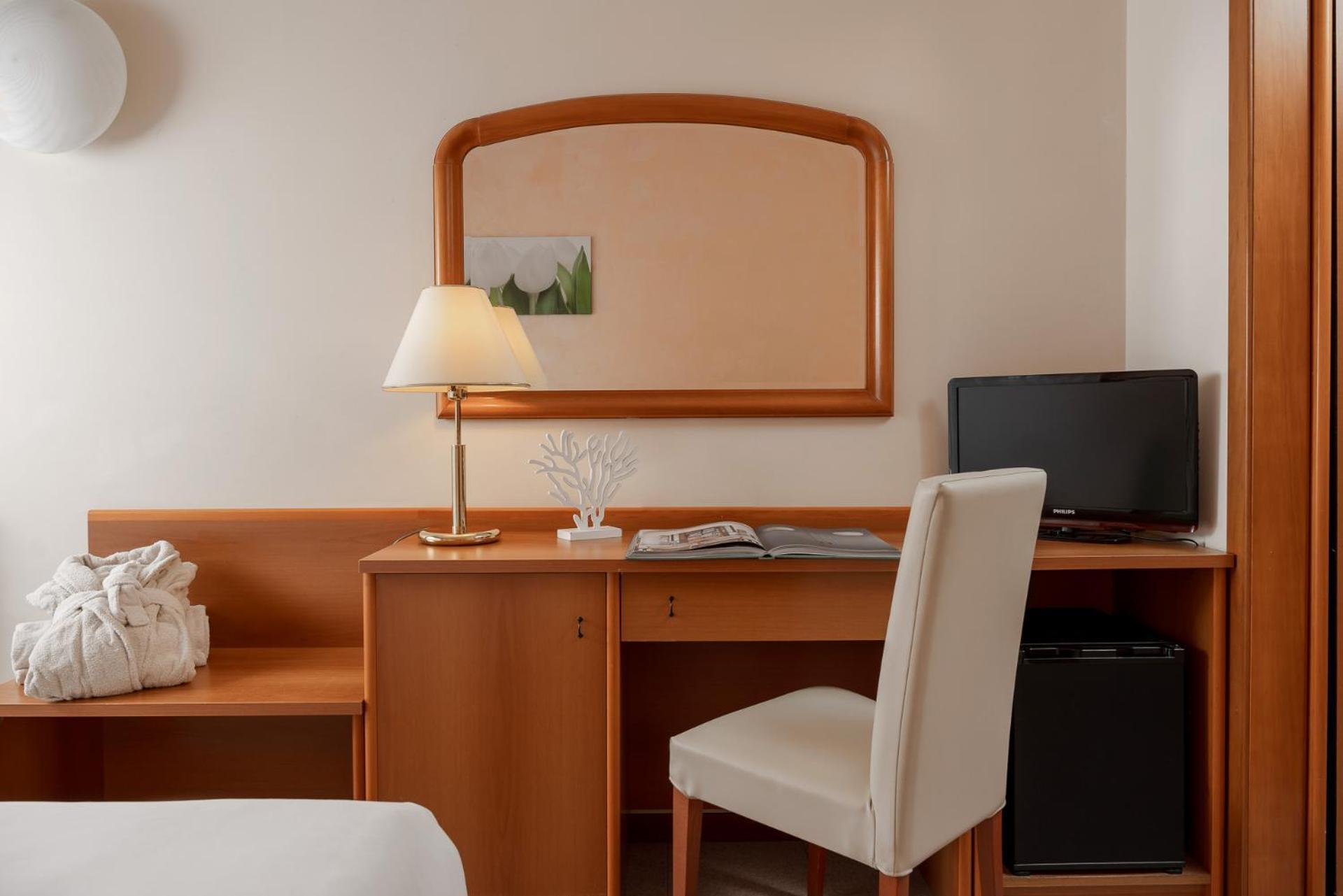 Corallo Wellness Hotel Diano Marina Exterior photo