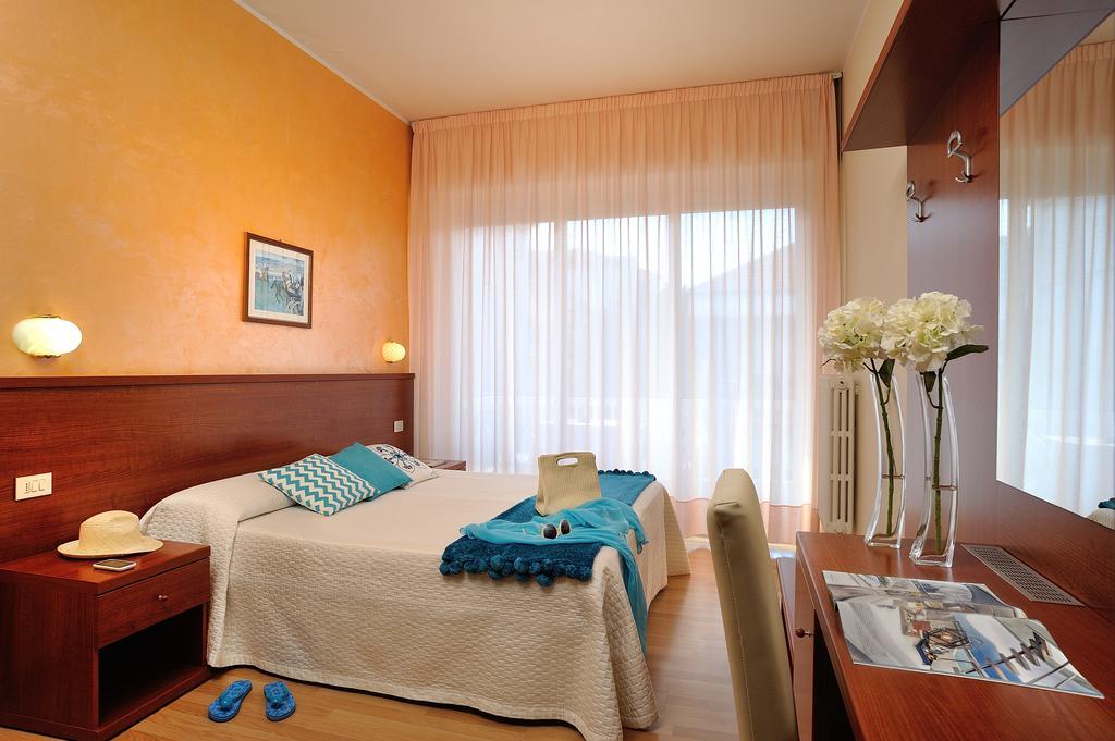 Corallo Wellness Hotel Diano Marina Exterior photo