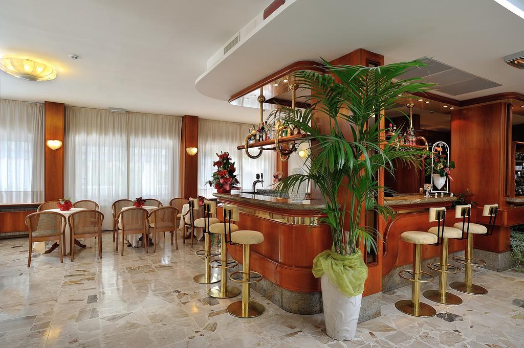 Corallo Wellness Hotel Diano Marina Exterior photo